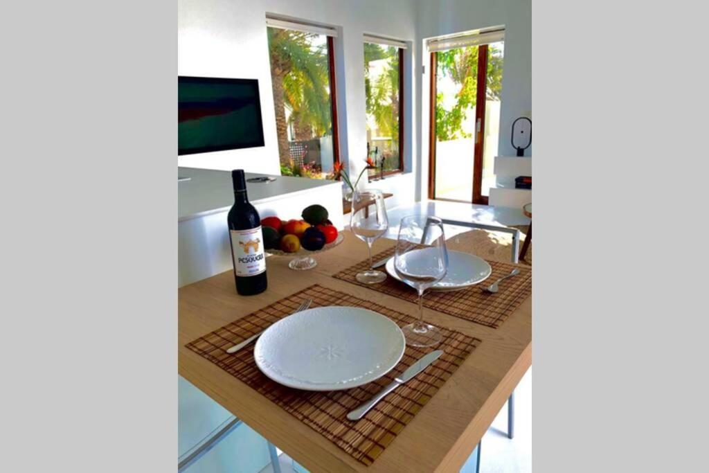 Unique, Stylish & Calm El Estanque By The Sea, Adults Only Villa Costa Teguise Exterior photo